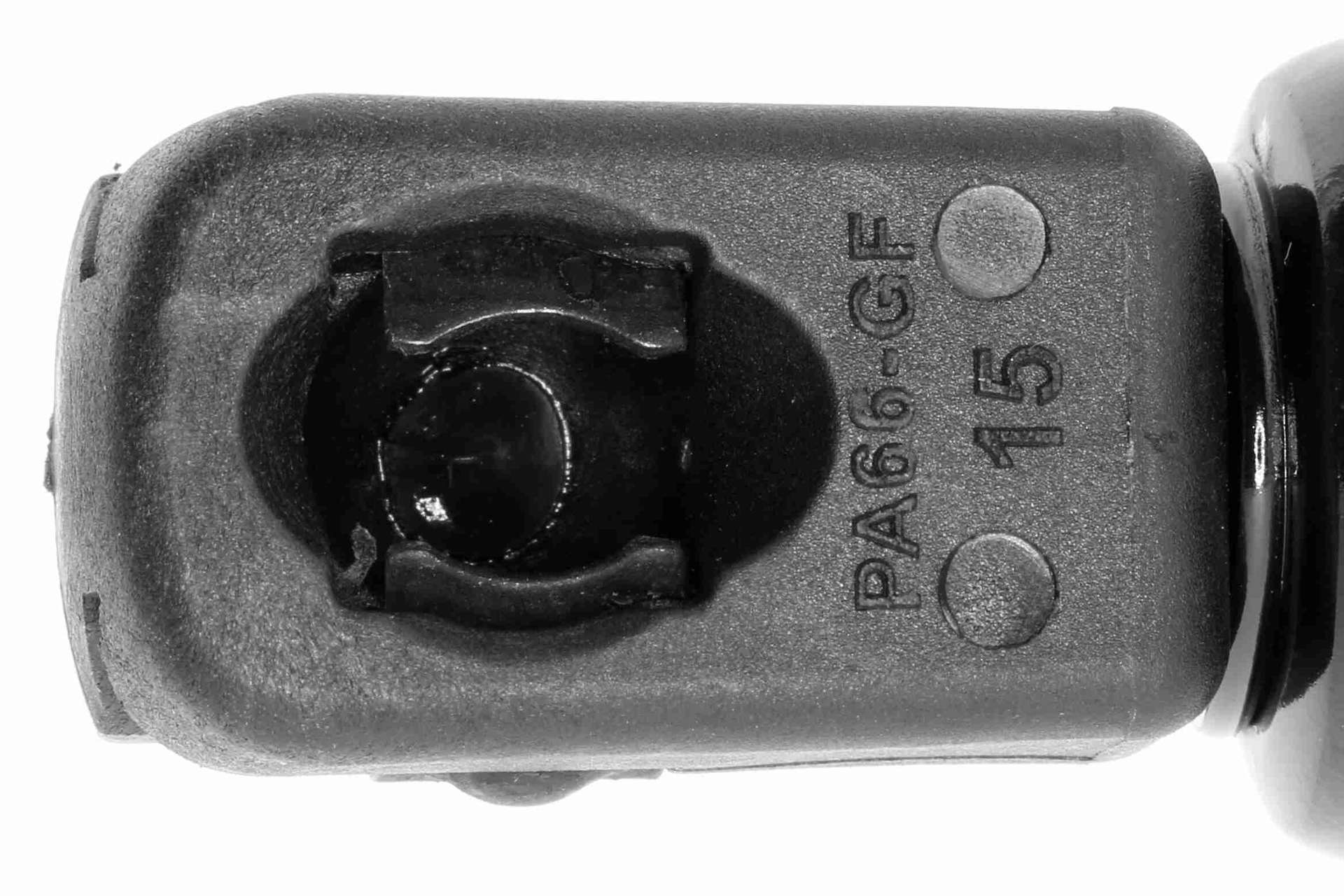 V10-1984_04