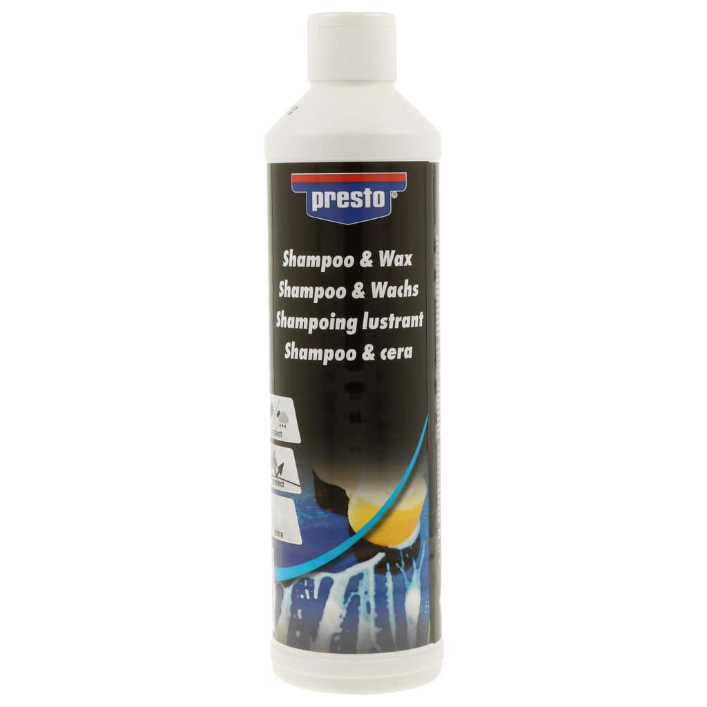 Shampooing et cire pour voiture