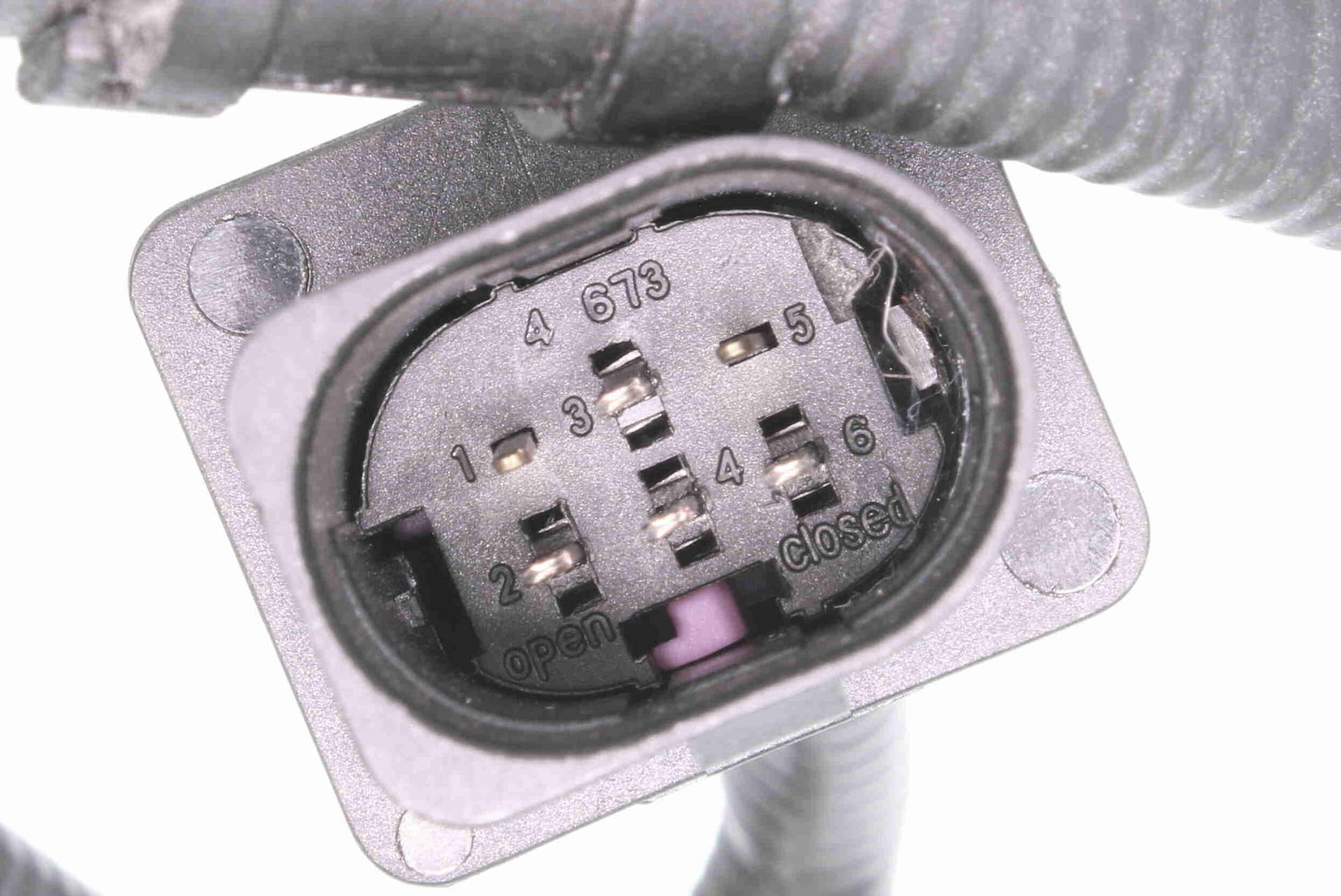 V10-76-0112-1_03