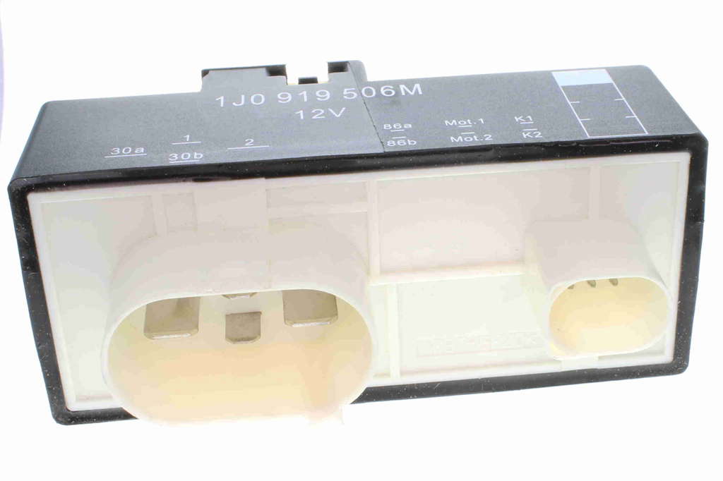 RELAIS,CHASSE DU VENTILATEUR DE RAD