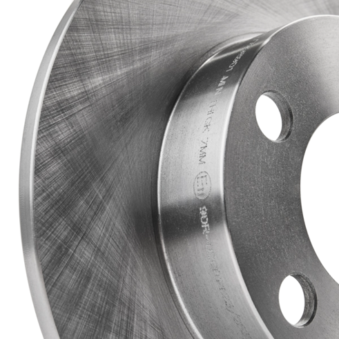 7998901_883