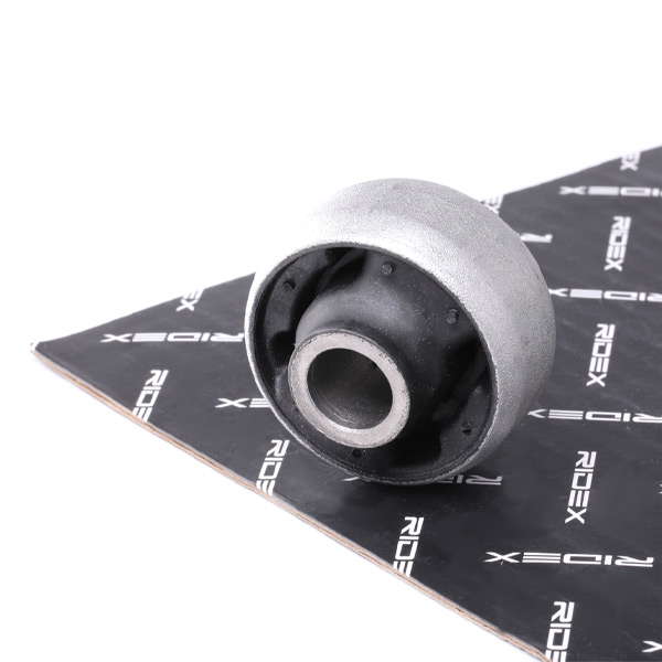 Silentbloc de triangle de suspension